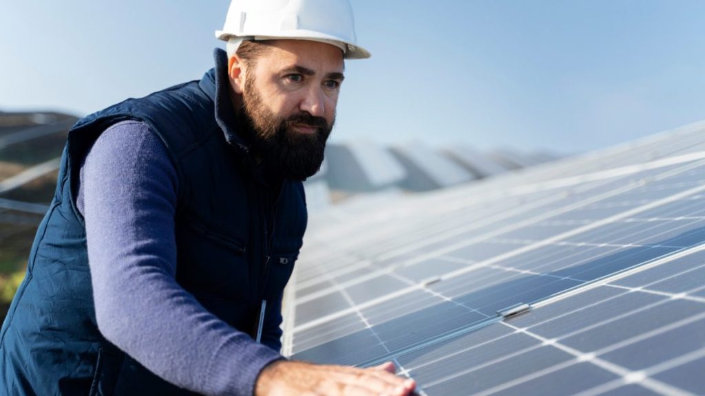 Top 3 des meilleurs installateurs photovoltaïques RGE pour une maison individuelle en 2026